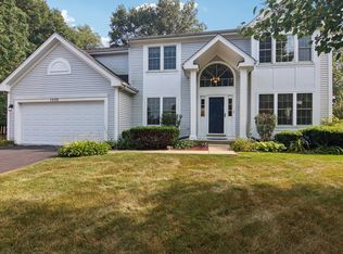 1008 Dover Ct, Gurnee, IL 60031