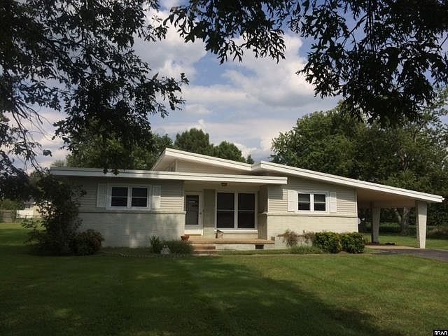 1st image of 1406 Sherwood Dr