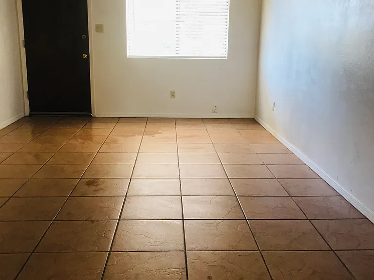 609 Kingman Ave #C — Photo 2