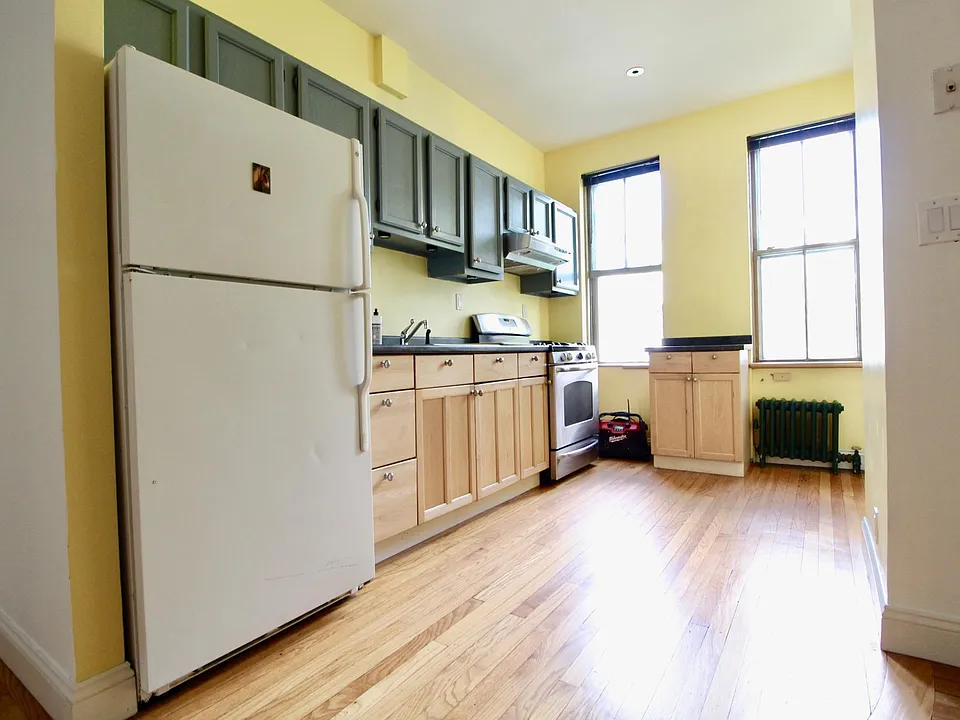 2021 Woodbine St #2LL