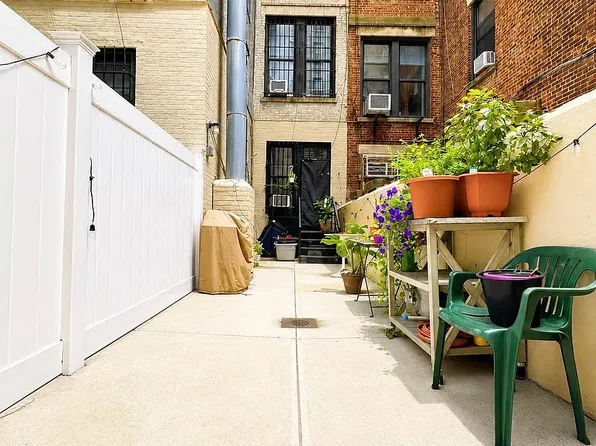 313 W 105th St APT 1B, New York, NY 10025
