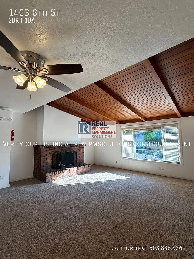 Fantastic Triplex Home in Oregon City — Photo 4