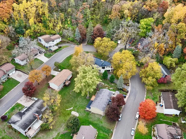 1001 Glen Echo Rd, Winona, MN 55987