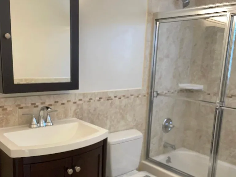 1 Waterview Dr #18E2 — Photo 3