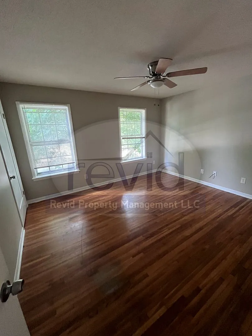 Campbell 3414 — Photo 2