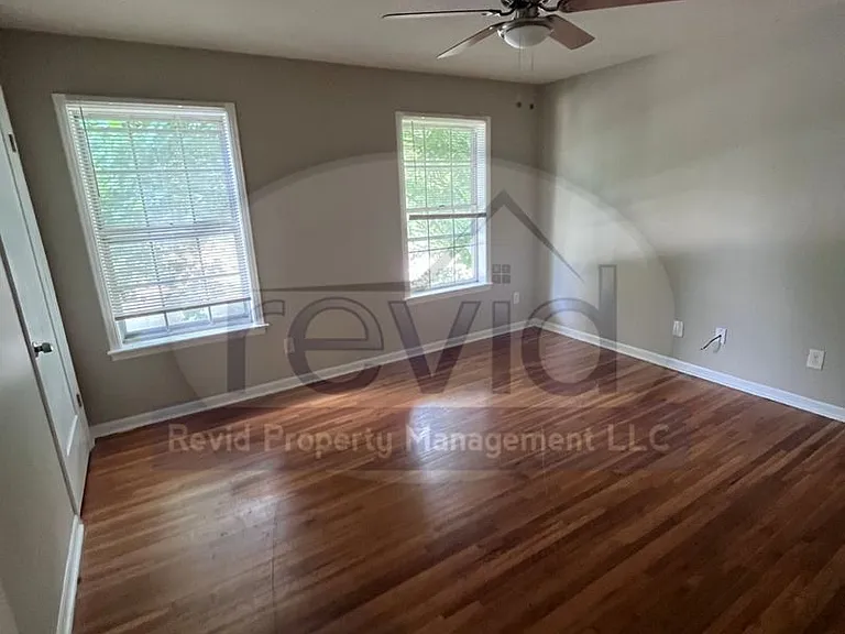 Campbell 3414 — Photo 2