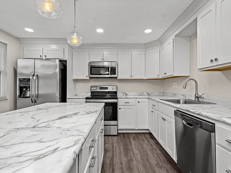 706 Wheatland Cir — Photo 1
