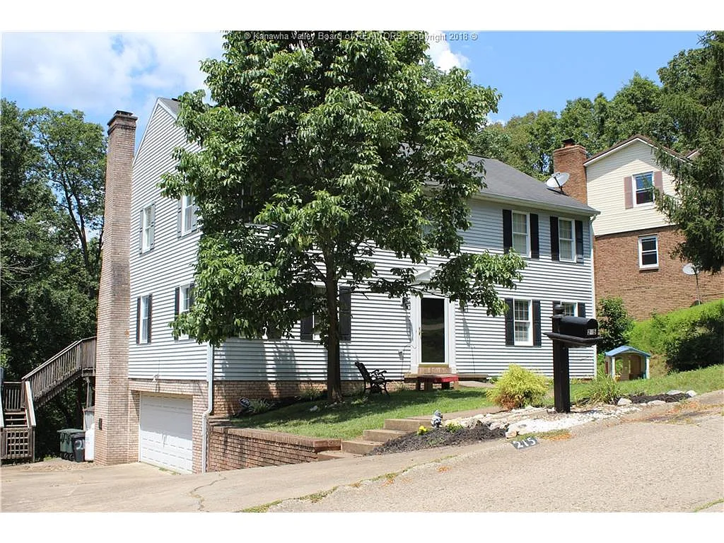 215 Rockledge Dr photo 1
