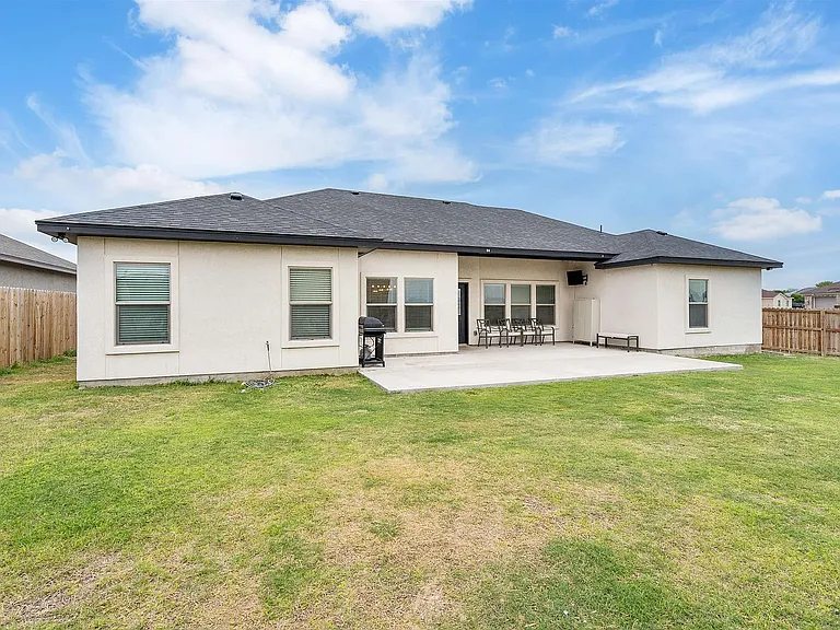 423 Pitaya Ln — Photo 59
