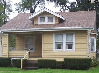 1402 Meadowbrook Ave SE, Warren, OH