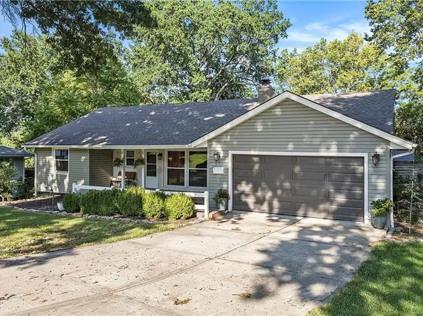 9321 Madison Ave, Kansas City, MO 64114