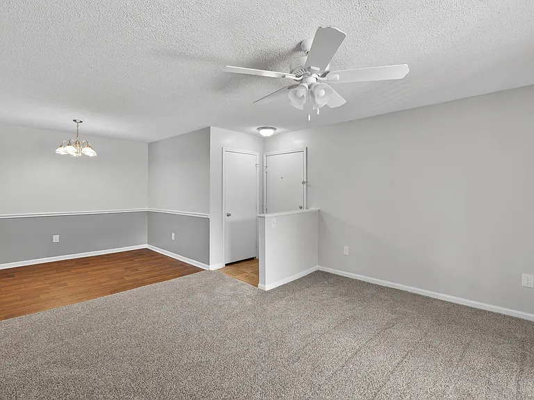 North Bluff Apartments — Photo 32