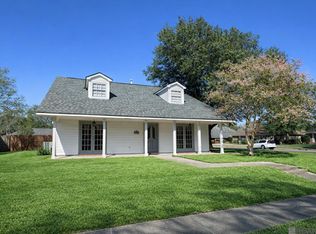 14245 Woodland Ridge Ave, Baton Rouge, LA 70816