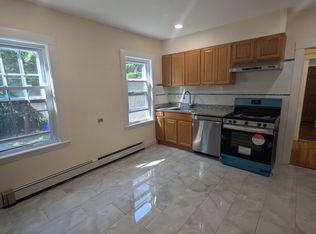 115 Sumner Rd #1, Brookline, MA 02445