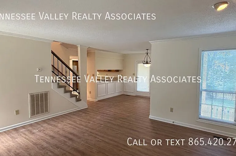 1277 Halifax Rd — Photo 5