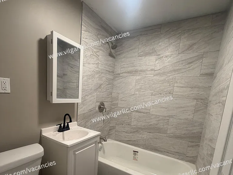 1712 Carolina St — Photo 13