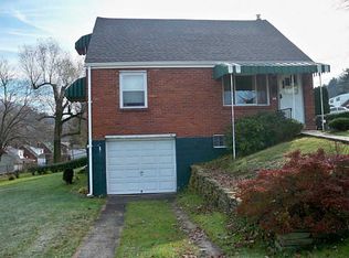 208 George St, Jeannette, PA 15644