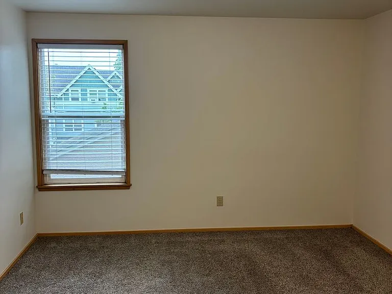 4208 Beach Drive — Photo 30
