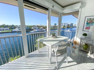 2081 S Ocean Dr APT 401, Hallandale Beach, FL, 33009