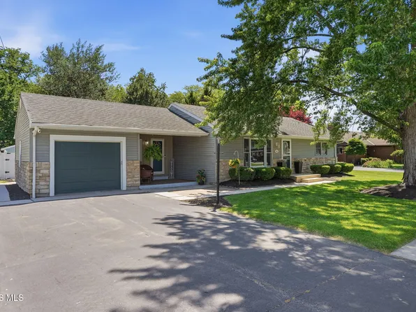 219 W Hobart Ave, Findlay, OH 45840