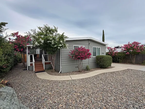 4704 White River Dr, Redding, CA 96003