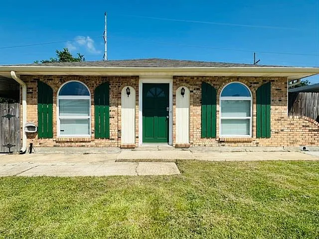 2748 Erin Dr