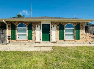 2748 Erin Dr, Marrero, LA 70072