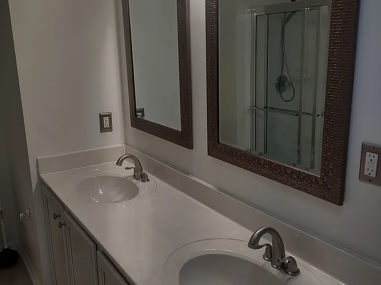 16604 Eastview Ter #16604 — Photo 7