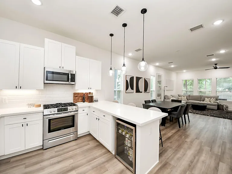 901 Lehman St #D — Photo 16