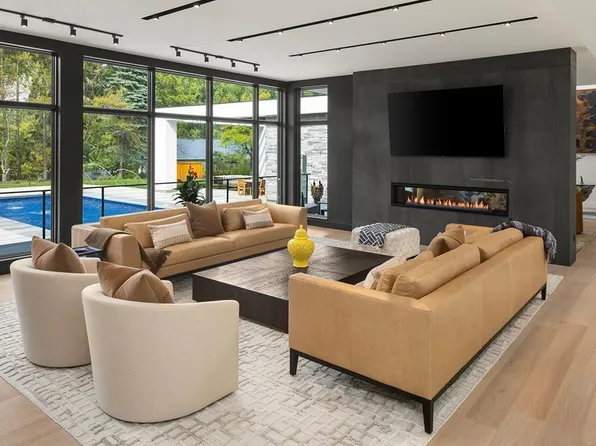 4513X Laguna Dr, Edina, MN 55435