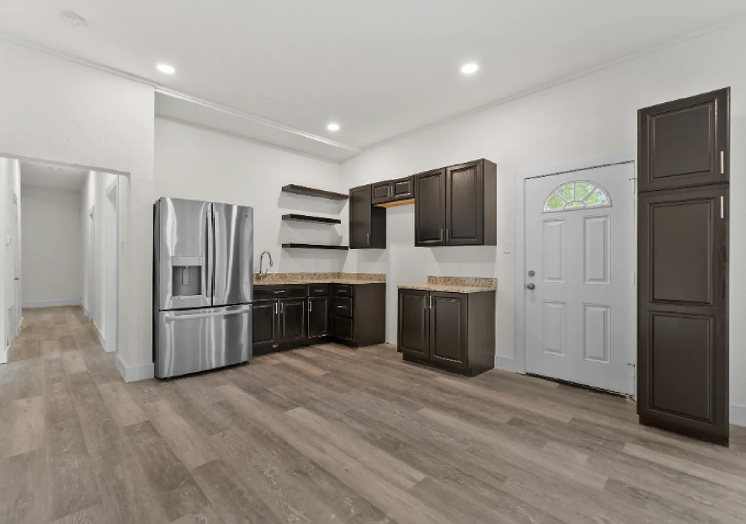 3 Bed 2 Bath for Lease — Photo 4