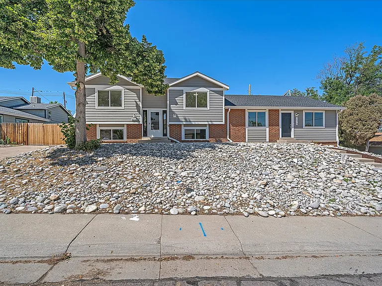 9568 W 56th Pl — Photo 9