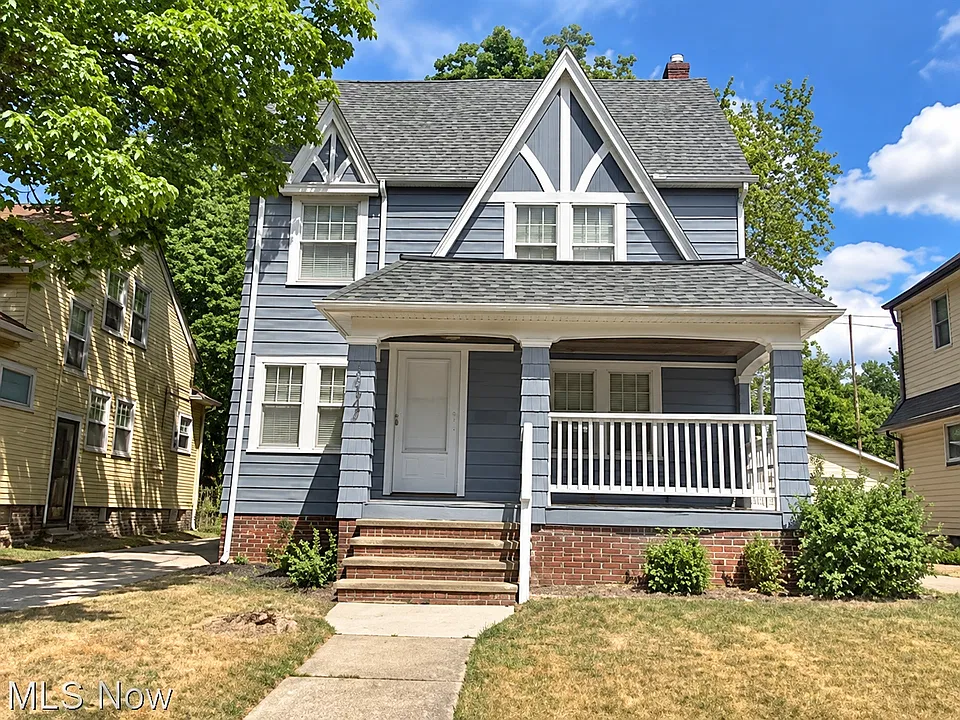 1033 Rushleigh Rd