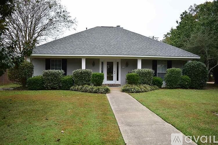1st image of 251 Glenwood Dr
