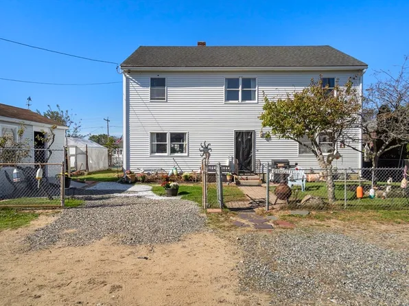 10 Brissette Ave, Salisbury, MA 01952