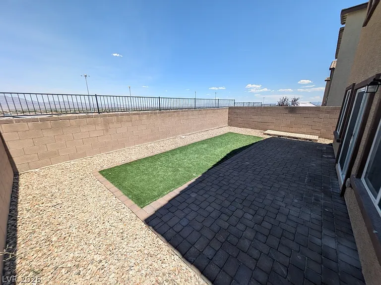 5224 Sunstone Mesa Dr — Photo 8