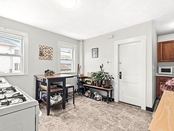 5th image of 70-72 Windsor Rd
