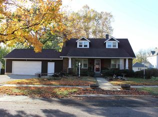 311 Iowa Ave, Holton, KS 66436
