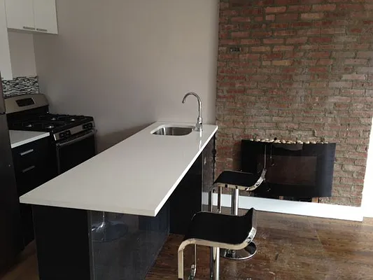 Rented by Signature Property Realty | media 2