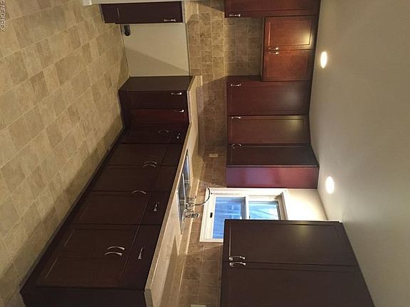 3rd image of 145 Larkmont Dr