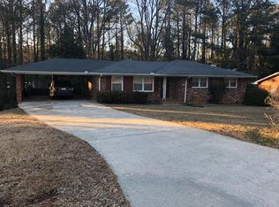 2494 Black Forest Trl SW, Atlanta, GA 30331