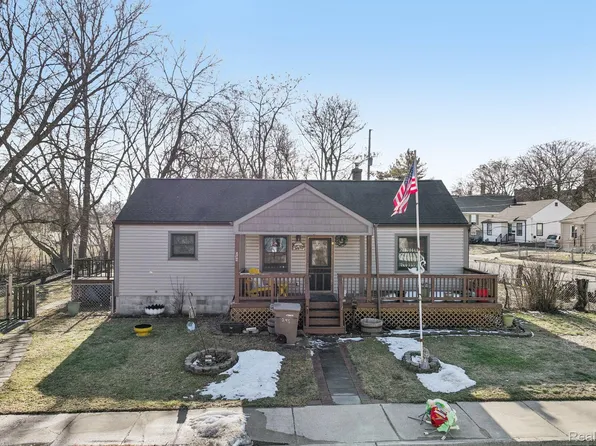 245 W Howard St, Pontiac, MI 48342