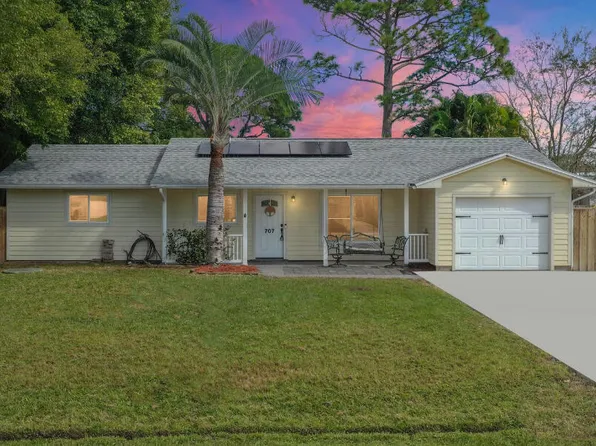 707 SW Avens Street, Port St Lucie, FL 34983