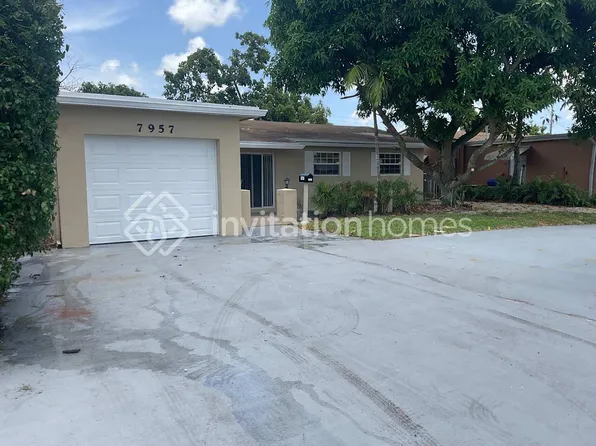 7957 Normandy St, Hollywood, FL 33023