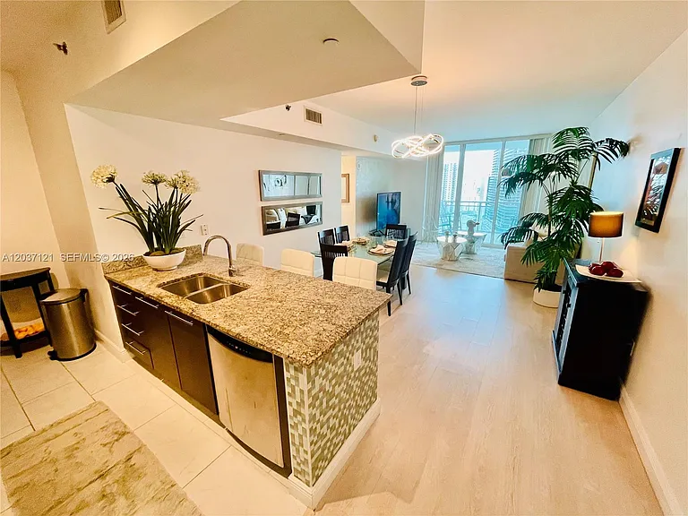 950 Brickell Bay Dr #2601 — Photo 5