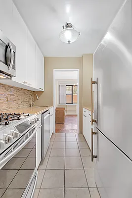 Sold by Brown Harris Stevens | media 21