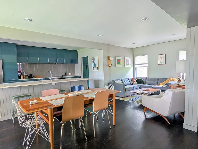 10026 Lake Gardens Dr — Photo 9