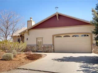 368 Maple Ridge Dr, Big Bear City, CA 92314