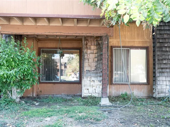 9010 Newport Ave, Fontana, CA 92335