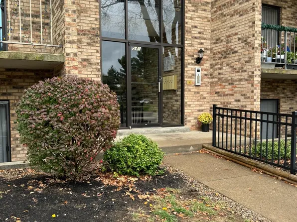 549 Davis Rd, Cincinnati, OH 45255